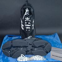 scarpe Balenciaga taglia 42