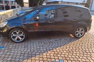 Ford s max