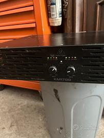 Amplificatore behringer
