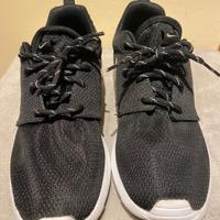 Sneakers Nike nere 37.5 nuove