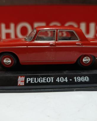 Modellino di Peugeot 404 del 1960 scala 1/43