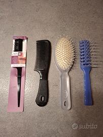 Set 2 spazzole e 2 pettini per capelli nuove