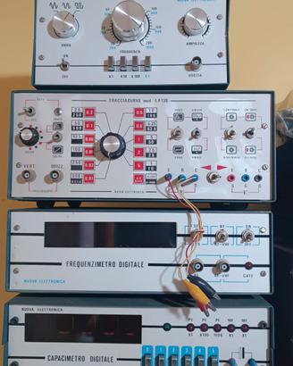 Set di strumentazione elettronica vintage 