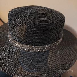 cappello elegante per occasioni 