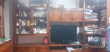 Mobile Vetrina e Arnadio antichi 