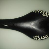 Sella Italia con carro in carbonio