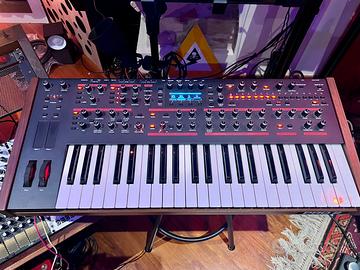 DSI Pro 2 (Dave Smith Instruments)