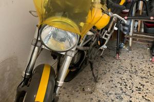 Ducati Monster 900 e.i