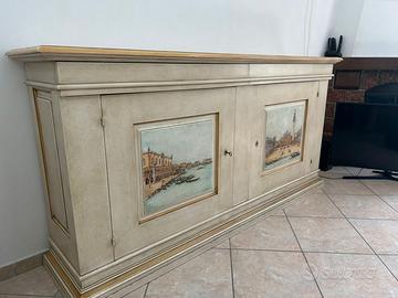Credenza a due ante in legno classica/rustica
