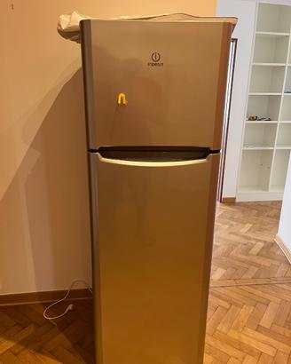 Frigorifero Indesit TIAA 12V S1