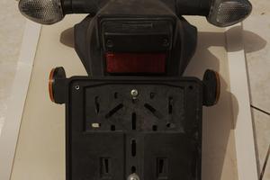 Porta targa originale suzuki per sv650 2017