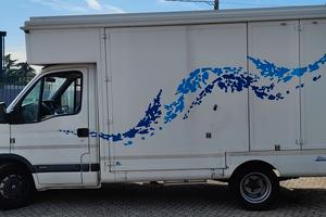 Furgone allestimento speciale mercati