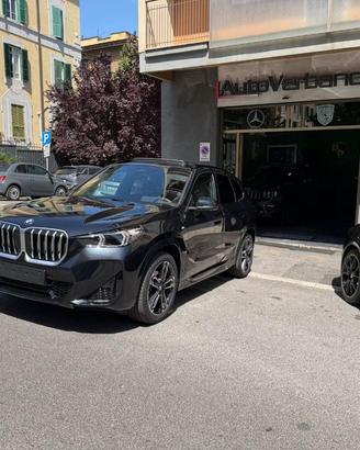 BMW X1 20d-Xdrive Msport-Hybrid 48V-Panorama-Ful