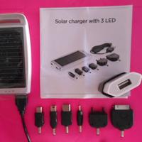 Caricabatteria Solare e a corrente USB + Accessori