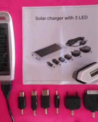 Caricabatteria Solare e a corrente USB + Accessori