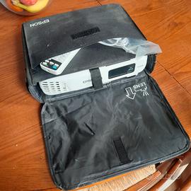 proiettore epson EB-X24