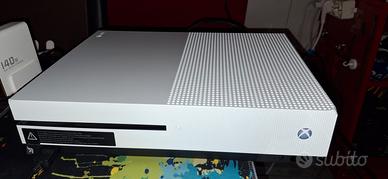 Xbox One s