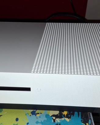 Xbox One s