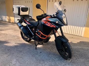 KTM Adventure 1050
