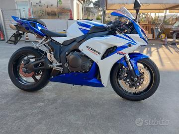 CBR RR 1000