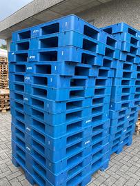 Bancali in Plastica usati da 110x 110