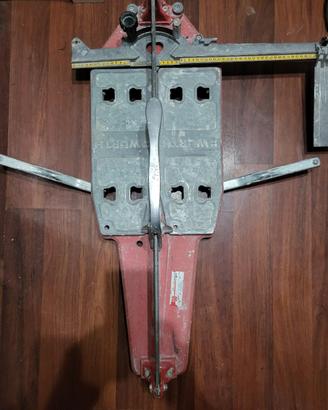 taglia piastrelle grande e piccola 