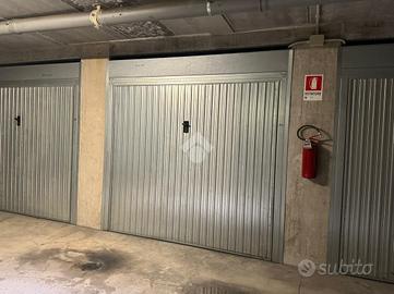 AUTORIMESSA A VILLAFRANCA DI VERONA