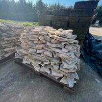 Materiale vario per decorazione e pavimentazione