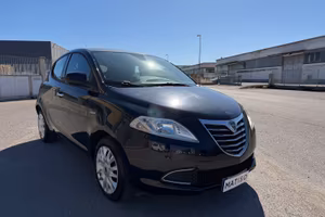 Lancia Ypsilon 99000 KM GARANZIA 12 MESI
