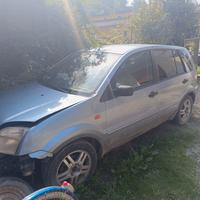 Ford fusion pezzi di ricambio 