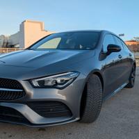 Mercedes-benz CLA 200d shooting brake AMG Premium 