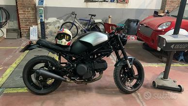 Ducati monster 600 cafè racer