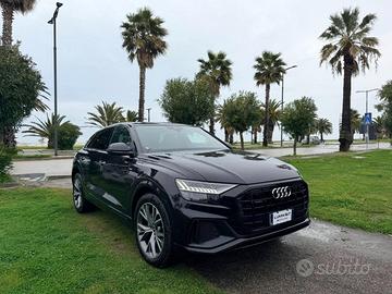 Audi Q8 50 3.0 tdi mhev quattro tiptronic