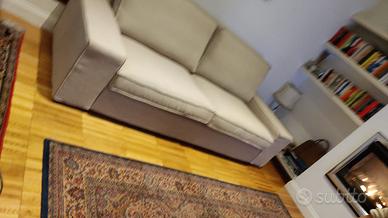 divano beige Kvik di Ikea