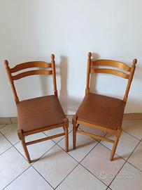 Coppia di sedie in legno stile rustico con seduta