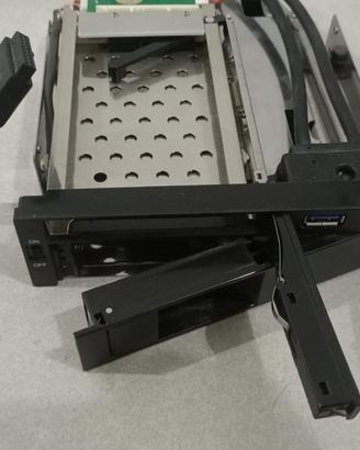 Pc desktop - Sharkoon SATA QuickPort Intern Multi