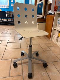 Sedia con rotelle regolabile