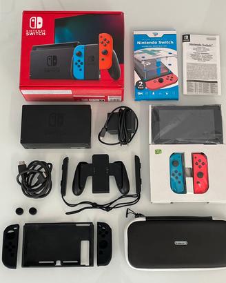 Nintendo Switch COME NUOVA Completa con Accessori