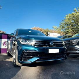 Volkswagen Tiguan 2.0 tdi R-Line 150cv dsg