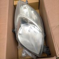 Fari anteriori Yaris 5 porte 2006/2009