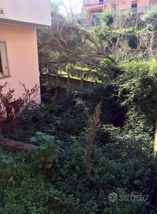 Immobile in asta di 291 m² con più di 5 locali a L - Altro