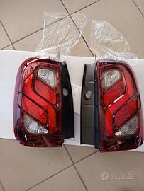 Fanali posteriori Dacia Duster 