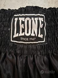 pantaloncini box Leone