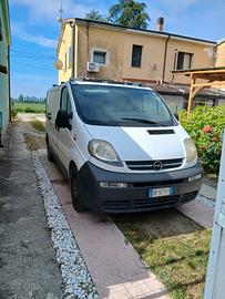 opel vivaro 