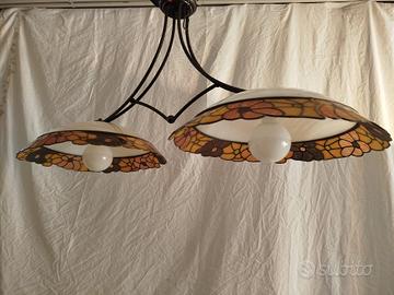 Lampadario Tiffany a 2 luci e alogena stessa serie