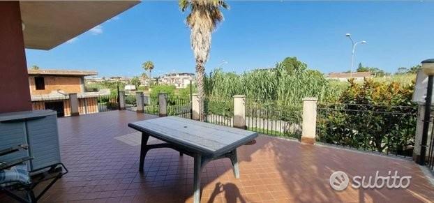 Appartanvilla 60mq con terrazza a Fondachello