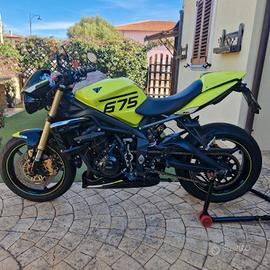 UNICA! Street Triple 675