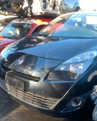 Ricambi Renault Grande Scenic 2010 k9kj8 7posti