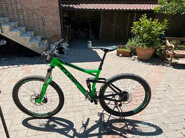 Mtb cube stereo 180