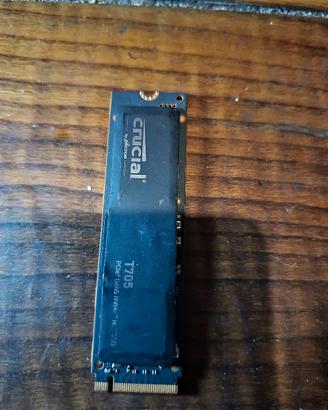 SSD 4TB Crucial T705 Gen5,
